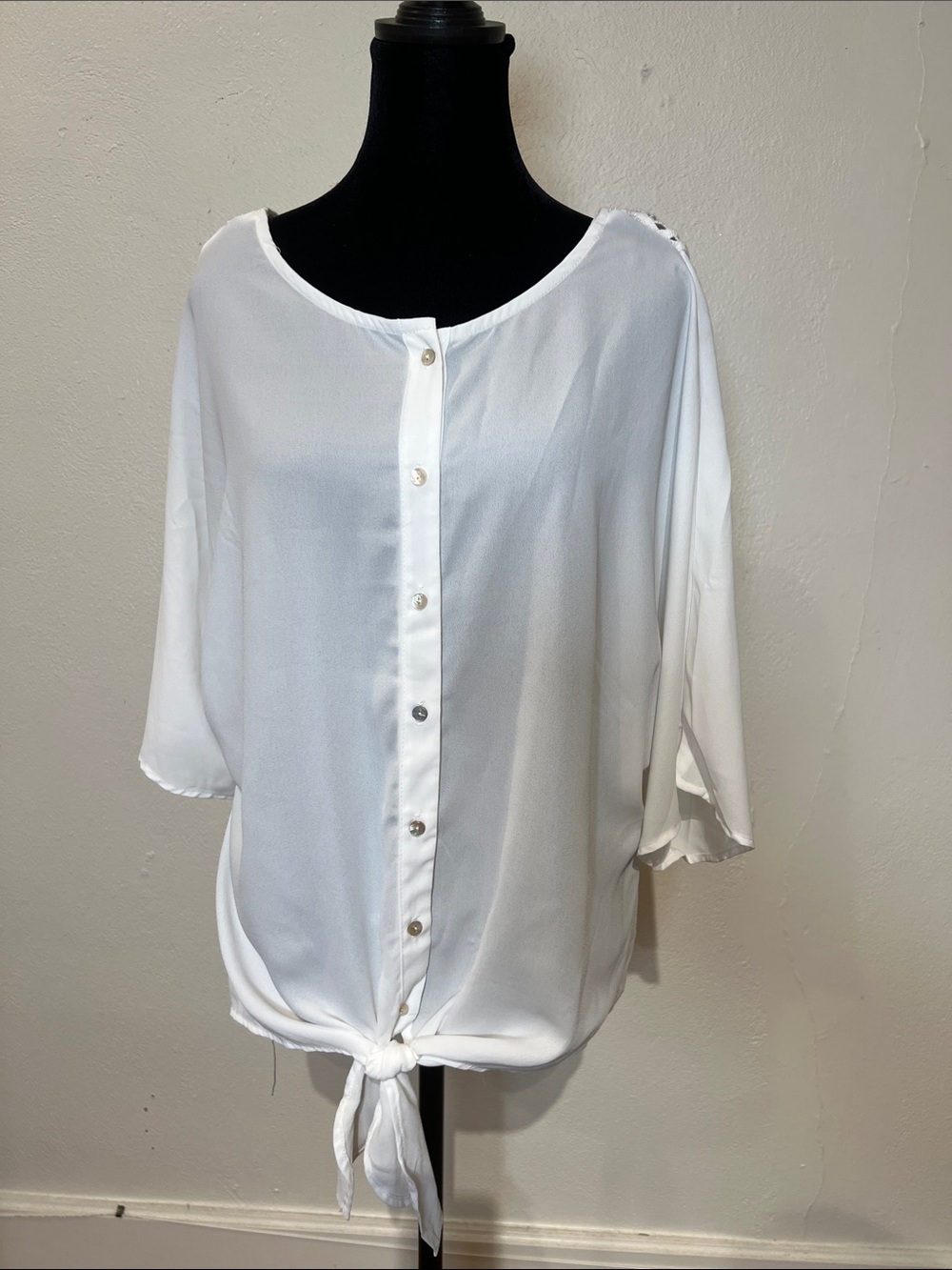 Women’s White Button-Front Tie Hem Top with crochet back